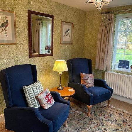 Bed and Breakfast The Coach House Rudgwick Экстерьер фото