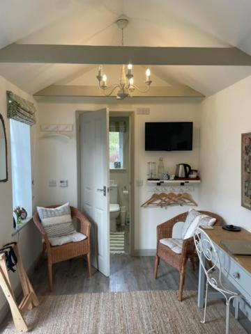 Bed and Breakfast The Coach House Rudgwick Экстерьер фото